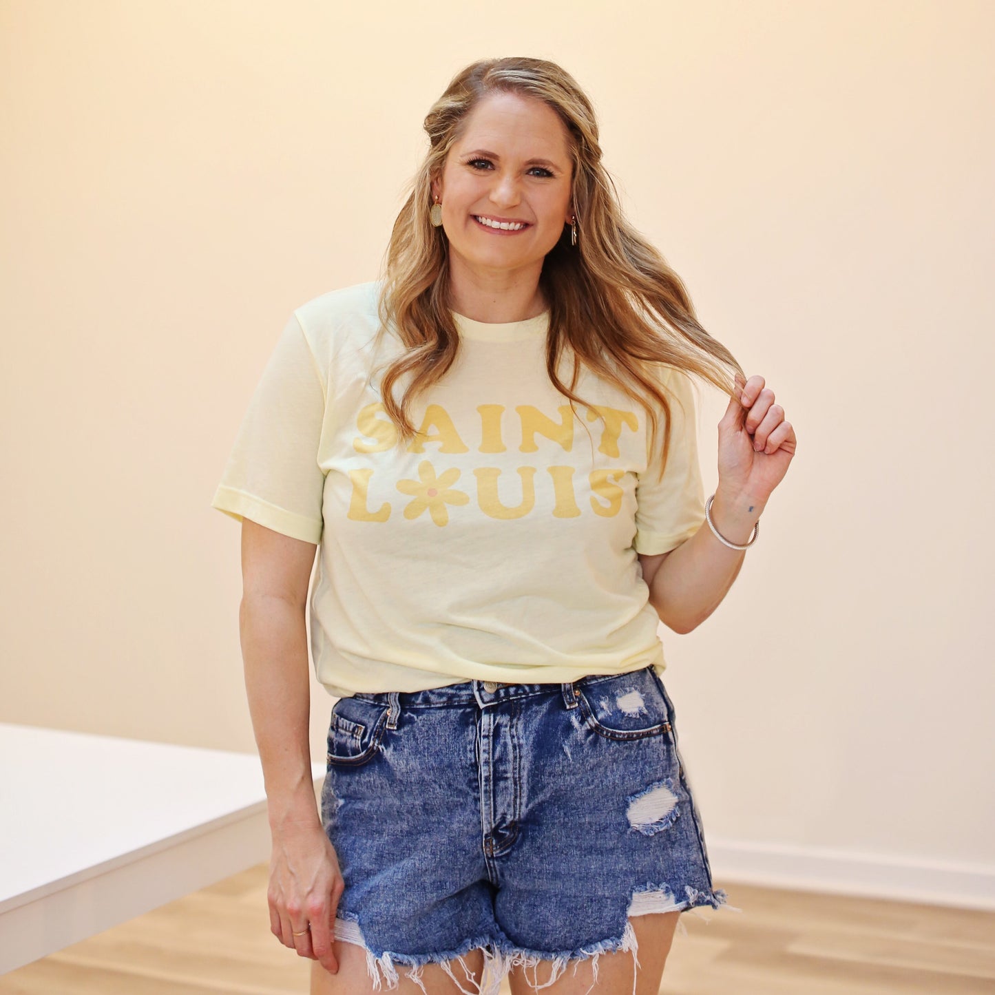 Yellow spring Saint Louis tee